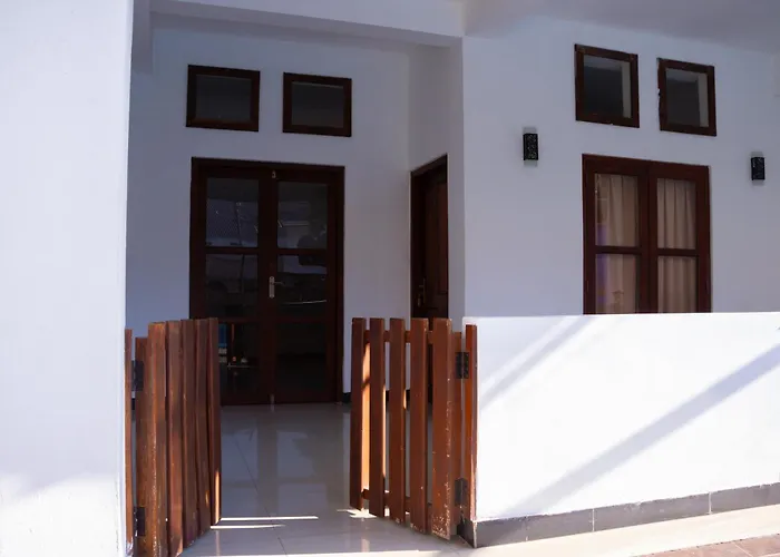 Woodnest Windmill Beach Hotel